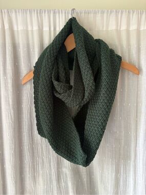 L.L. Bean Dark Green Knit Infinity Scarf